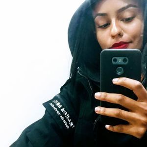 Meet your Posher, Helen